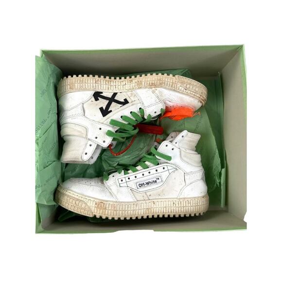 Off-White - Off-Court 3.0 Sneakers in White and Green - Picture 1 of 10
